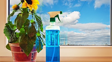 Detergenti geam & suprafete